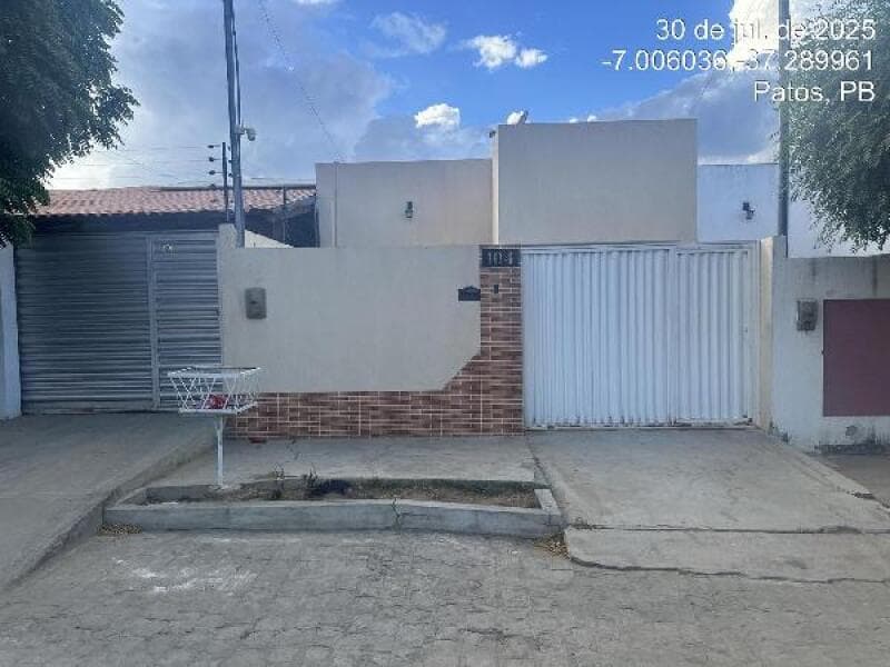 Casa em leilão em Patos - PB — LOTE 235 CASA EM PATOS/PB - DESCONTO DE 40% DO VALOR DE AVALIAÇÃO NO 2º LEILÃO