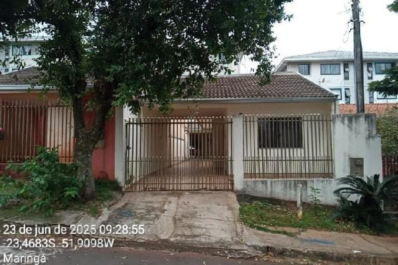 Casa em leilão em Maringá - PR — LOTE 300 CASA EM MARINGA/PR - DESCONTO DE 40% DO VALOR DE AVALIAÇÃO NO 2º LEILÃO