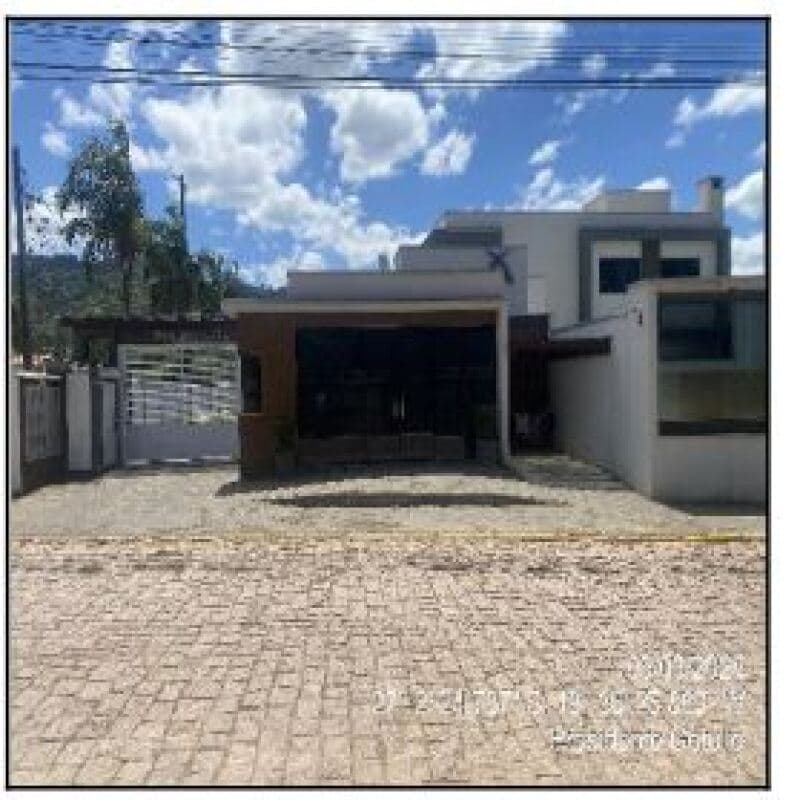 Casa em leilão em Presidente Getúlio - SC — LOTE 459 CASA EM PRESIDENTE GETULIO/SC