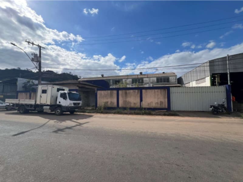 Comercial em leilão em Coronel Fabriciano - MG, bairro Belvedere — LOTE 001 LEILÃO DE IMÓVEL - GALPÃO EM CORONEL FABRICIANO/MG