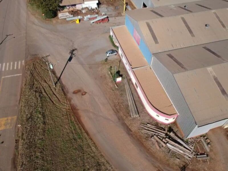 Foto 10 de 19: Comercial em leilão em Gentil - RS — LOTE 001 LOTE URBANO DA QUADRA Nº 72, com a área de 2.941,60m² em MARAU/RS + Benfeitorias