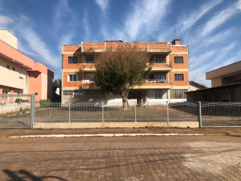 Foto 1 de 15: Apartamento em leilão em Tio Hugo - RS — LOTE 002-1 APARTAMENTO nº 301 do Edifício Village FHR, localizado no 3º pavimento, com a área privat