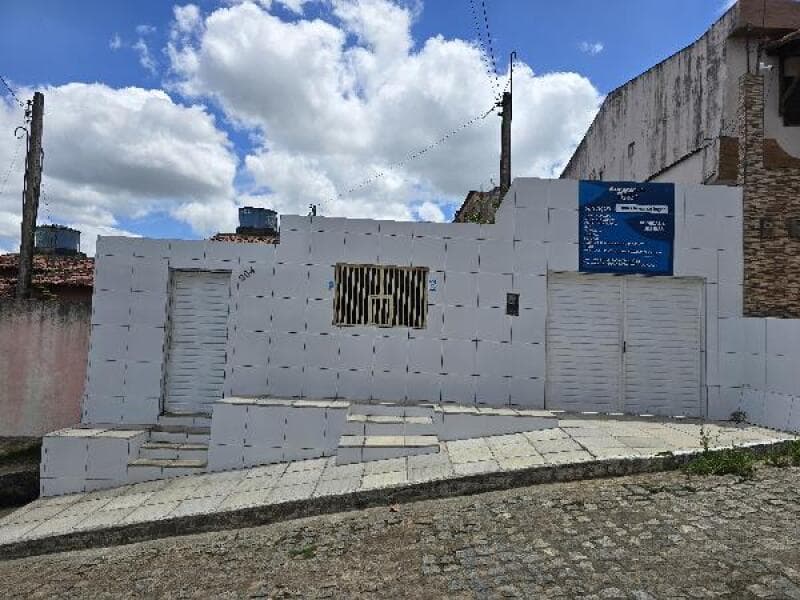 Casa em leilão em Vitória De Santo Antão - PE — LOTE 166 CASA, 62,4 M2 Vitoria de Santo Antão / PE