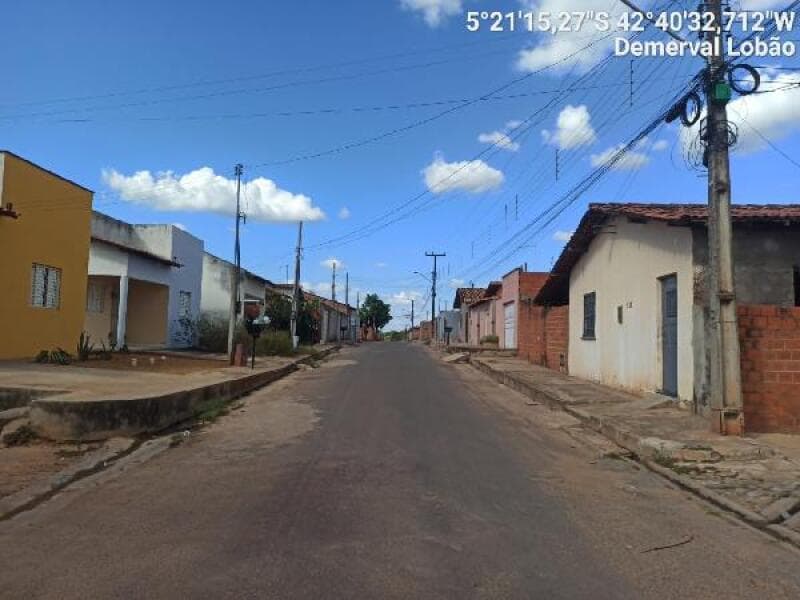 Casa em leilão em Demerval Lobão - PI — LOTE 172 CASA, 64,12 M2 Demerval Lobão/ PI
