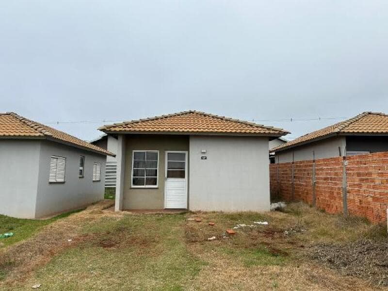 Casa em leilão em Arapongas - PR — LOTE 177 CASA, 43,85 M2 Arapongas/PR
