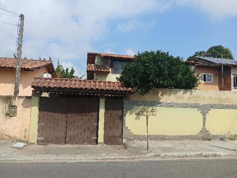 Casa em leilão em Niterói - RJ — LOTE 227 CASA, 211 M2 Nitroí/ RJ
