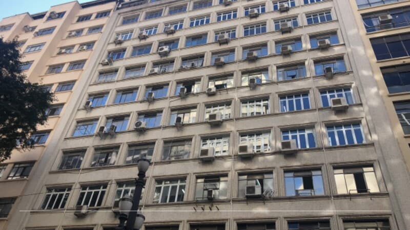 Comercial em leilão em São Paulo - SP — LOTE 005 50% sala comercial - 192m²