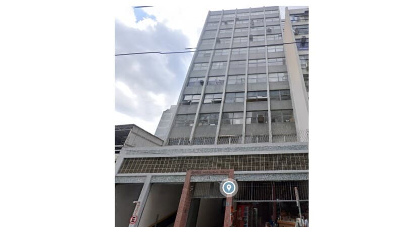 Comercial em leilão em São Paulo - SP — LOTE 032 Conjunto comercial 132m² - Consolação