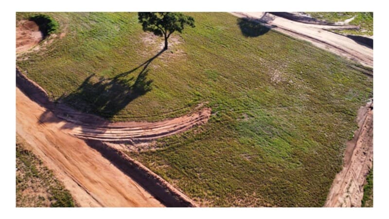 Foto 2 de 2: Terreno em leilão em Paranapanema - SP — LOTE 001 DIREITOS TERRENO 450m² - PARANAPANEMA