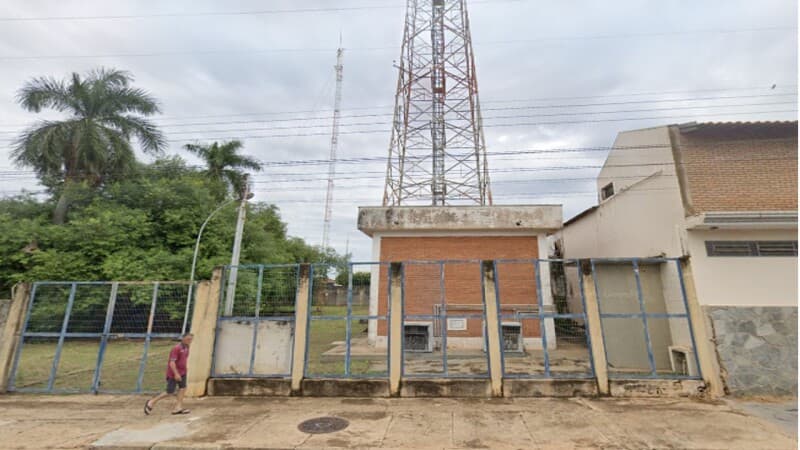 Comercial em leilão em Vista Alegre Do Alto - SP, bairro Centro — LOTE 002 GALPÃO EM TERRENO 921m² - VISTA ALEGRE DO ALTO