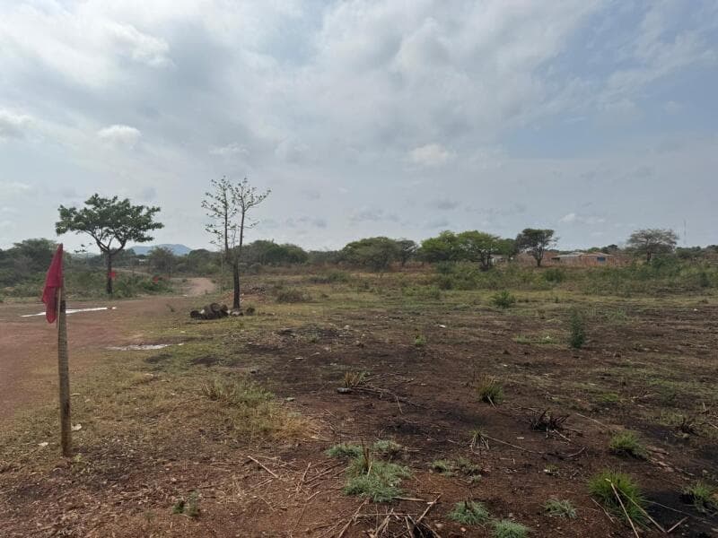 Foto 2 de 3: Imóvel em leilão em Araguacema - TO — LOTE 073 Lote nº 18 da Quadra nº 48, com área de 480,88 m², o qual está matriculado sob o nº 6.216,