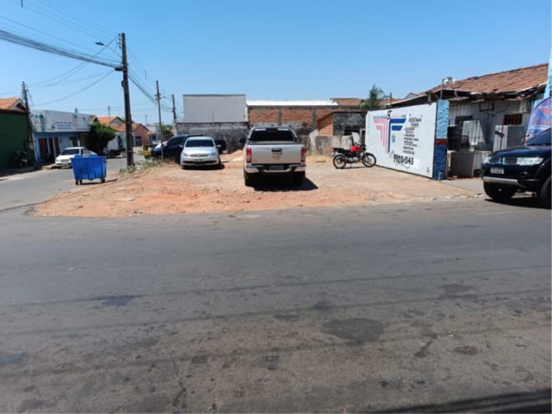 Foto 2 de 3: Terreno em leilão em Araguaína - TO, bairro Favorito — LOTE 004 Lote n°. 05, Qd. 03 Rua 14 de dezembro esquina com a Rua 21 de abril em Araguaina