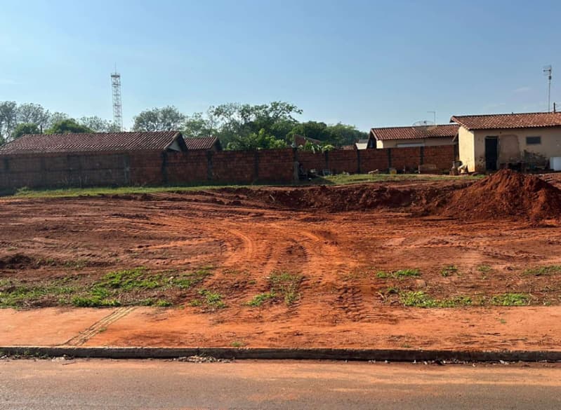 Foto 2 de 4: Terreno em leilão em Américo De Campos - SP — LOTE 007 7. Matrícula: 35.496 FICHA 1, imóvel urbano constante de um lote denominado LOTE 03 da Quad