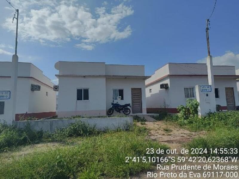 Casa em leilão em Rio Preto Da Eva - AM — LOTE 010 Casa