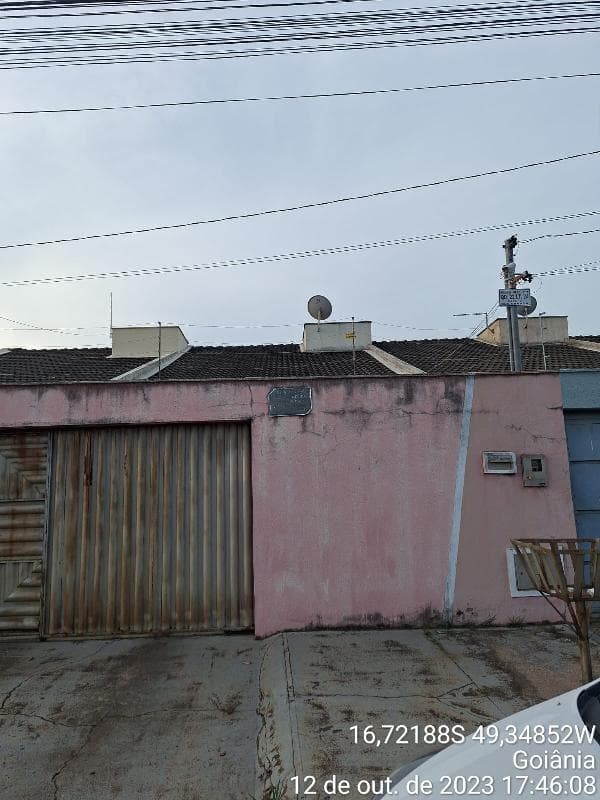 Casa em leilão em Goiânia - GO — LOTE 076 Casa