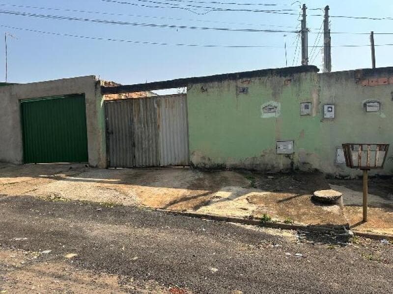 Casa em leilão em Novo Gama - GO — LOTE 085 Casa