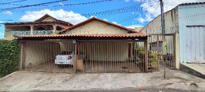Casa em leilão em Belo Horizonte - MG — LOTE 116 Casa
