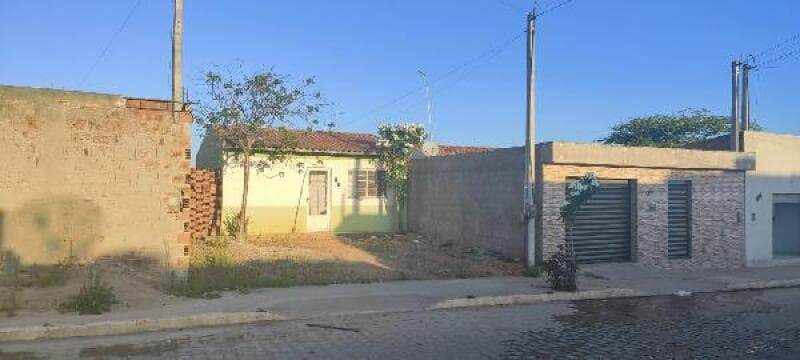 Casa em leilão em Belo Jardim - PE — LOTE 224 Casa