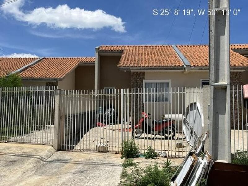 Casa em leilão em Ponta Grossa - PR — LOTE 294 Casa