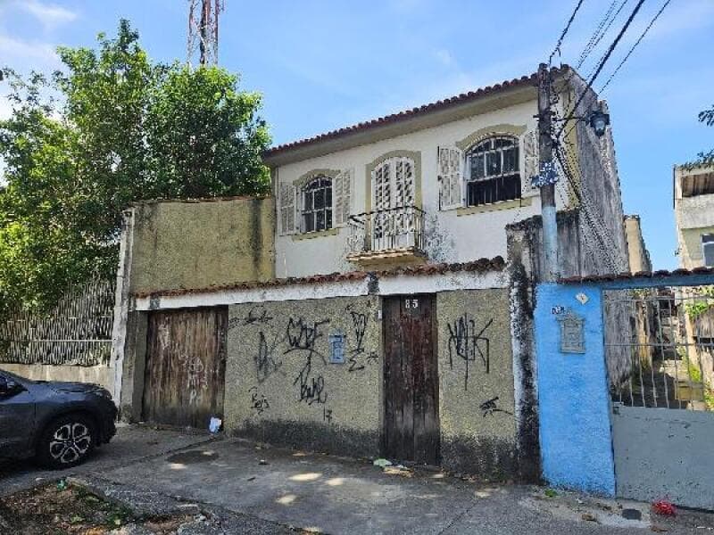 Casa em leilão em Rio De Janeiro - RJ — LOTE 388 Casa