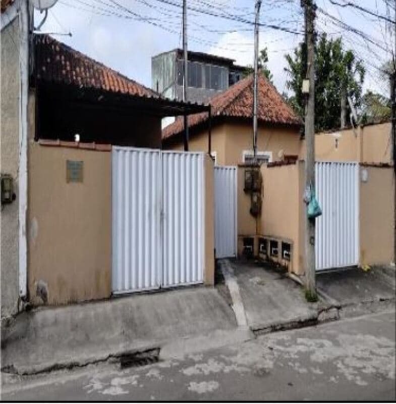 Casa em leilão em São Gonçalo - RJ — LOTE 412 Casa