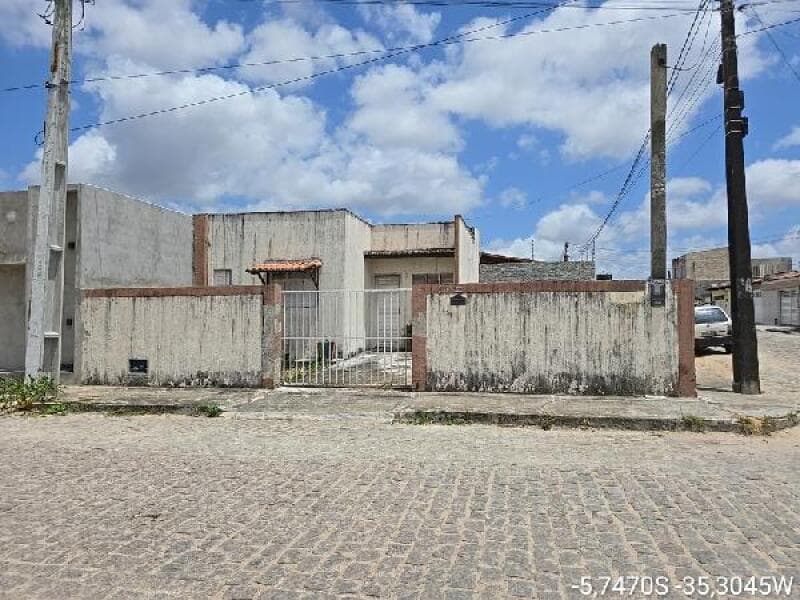 Casa em leilão em São Gonçalo Do Amarante - RN — LOTE 435 Casa