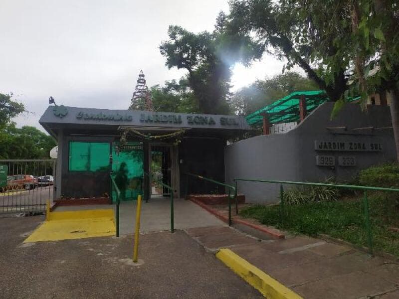 Apartamento em leilão em Porto Alegre - RS — LOTE 445 Apartamento