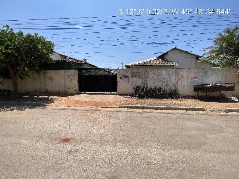 Casa em leilão em Luís Eduardo Magalhães - BA — LOTE 021 Casa