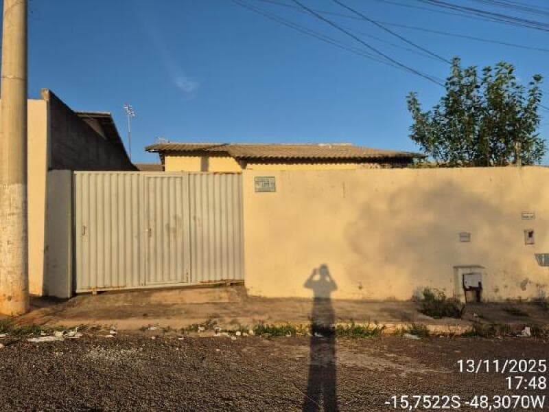 Casa em leilão em Águas Lindas De Goiás - GO — LOTE 083 Casa