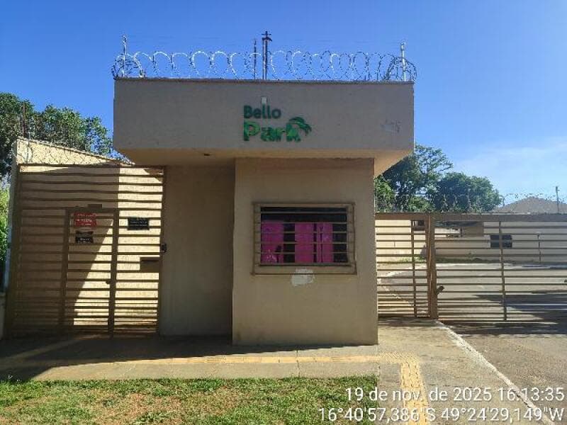 Casa em leilão em Goiânia - GO — LOTE 090 Casa