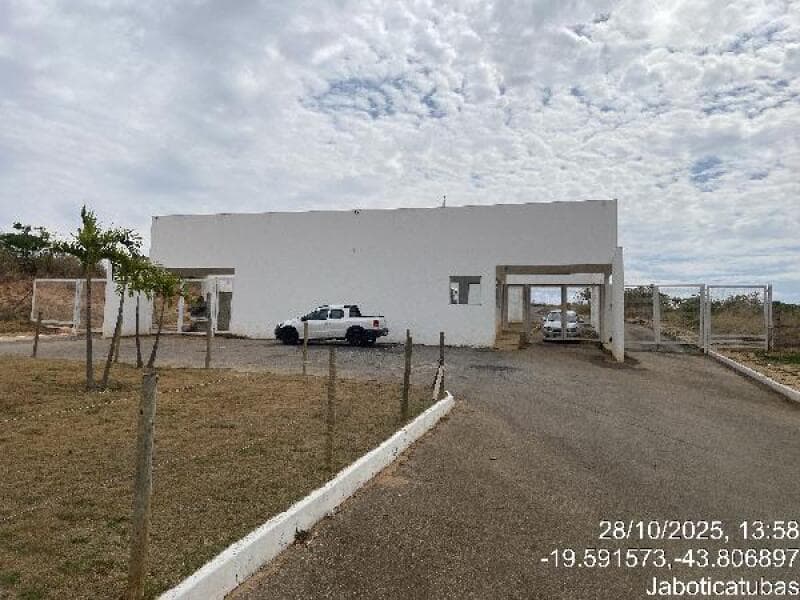 Terreno em leilão em Jaboticatubas - MG, bairro Centro — LOTE 140 Terreno