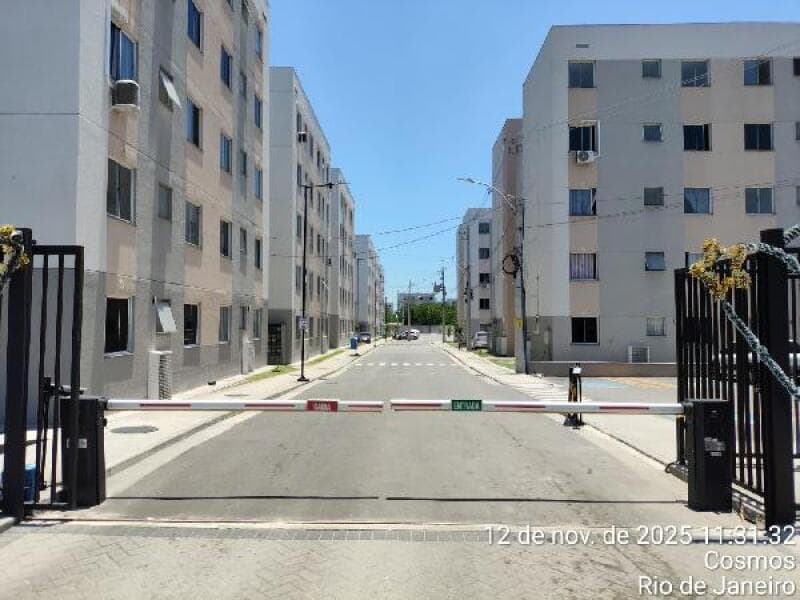 Apartamento em leilão em Rio De Janeiro - RJ, bairro Campo Grande — LOTE 312 Apartamento