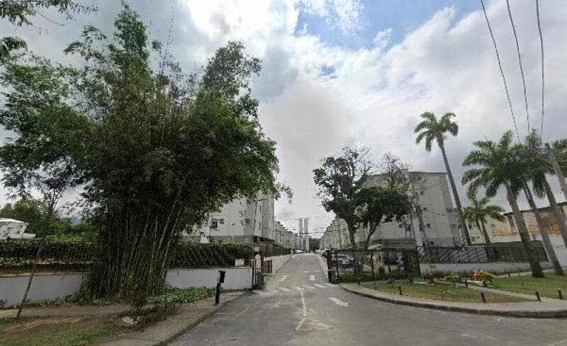 Apartamento em leilão em Rio De Janeiro - RJ, bairro Campo Grande — LOTE 319 Apartamento