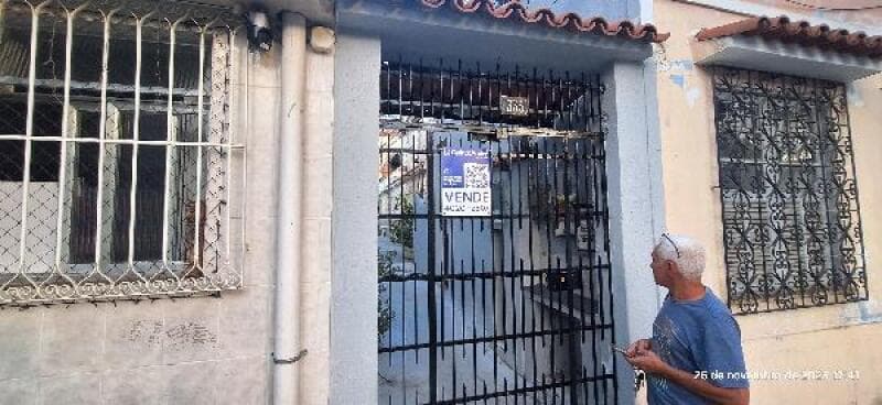 Casa em leilão em Rio De Janeiro - RJ, bairro Encantado — LOTE 330 Casa