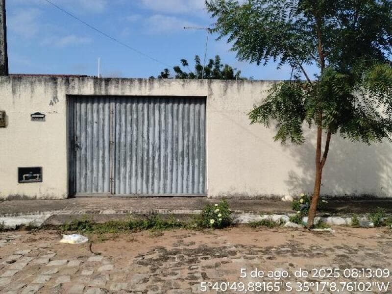 Casa em leilão em Extremoz - RN, bairro Centro — LOTE 391 Casa