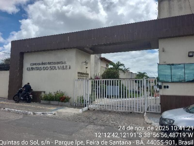 Casa em leilão em Feira De Santana - BA, bairro Papagaio — LOTE 022 Casa