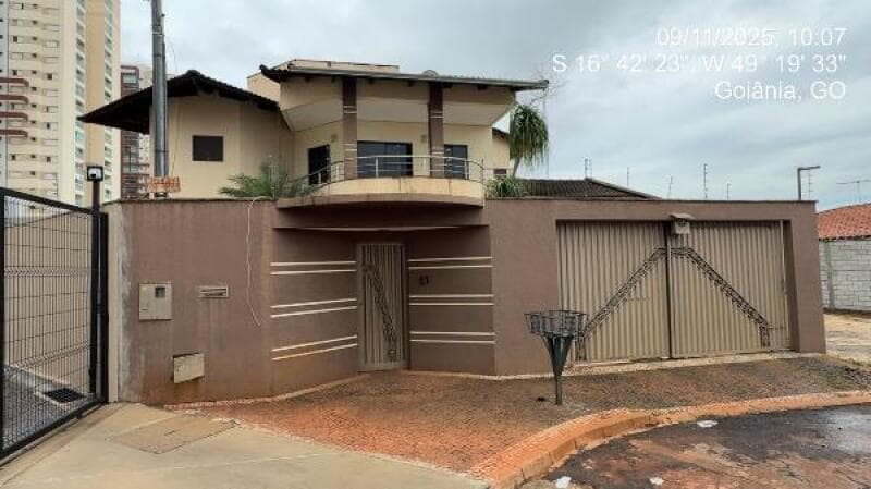 Casa em leilão em Goiânia - GO — LOTE 075 Casa