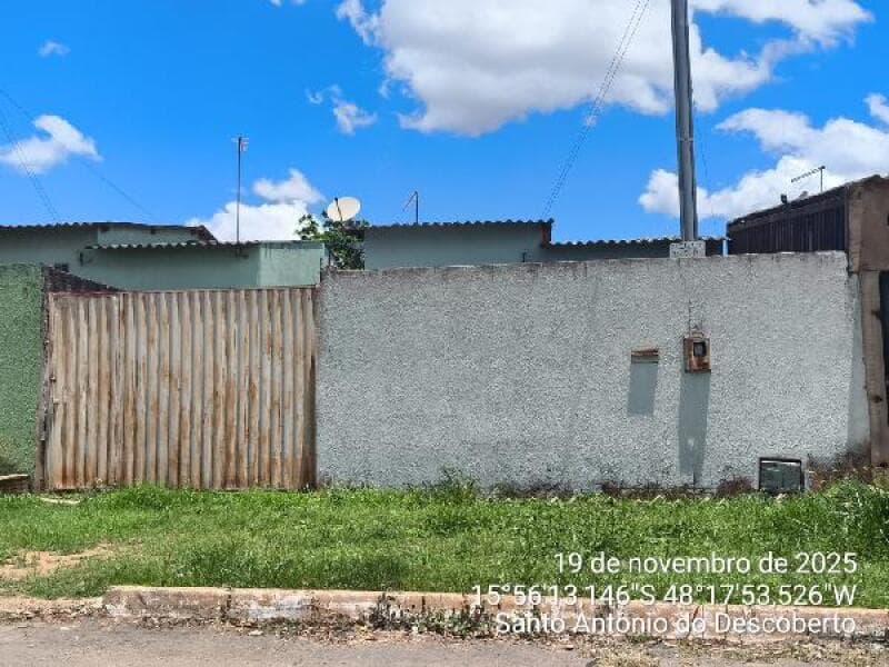 Casa em leilão em Santo Antônio Do Descoberto - GO, bairro Parque Santo Antônio — LOTE 095 Casa