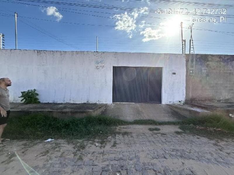 Casa em leilão em Teresina - PI, bairro Esplanada — LOTE 185 Casa