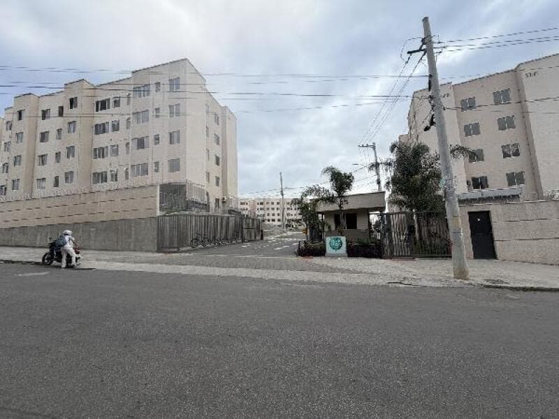 Apartamento em leilão em Rio De Janeiro - RJ, bairro Santa Cruz — LOTE 315 Apartamento