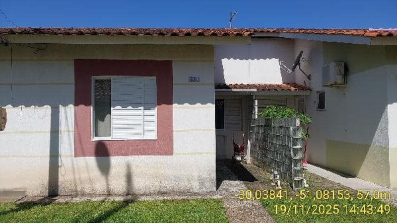 Casa em leilão em Alvorada - RS, bairro Jardim Algarve — LOTE 361 Casa