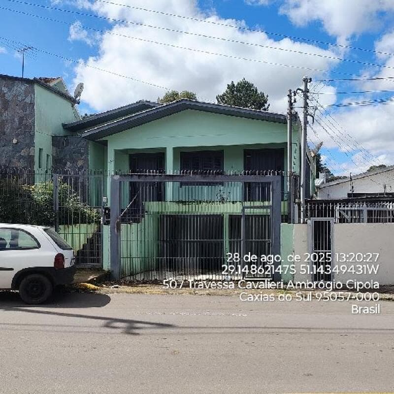 Casa em leilão em Caxias Do Sul - RS, bairro São Ciro — LOTE 365 Casa