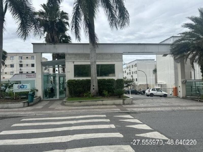 Apartamento em leilão em São José - SC, bairro Areias — LOTE 400 Apartamento