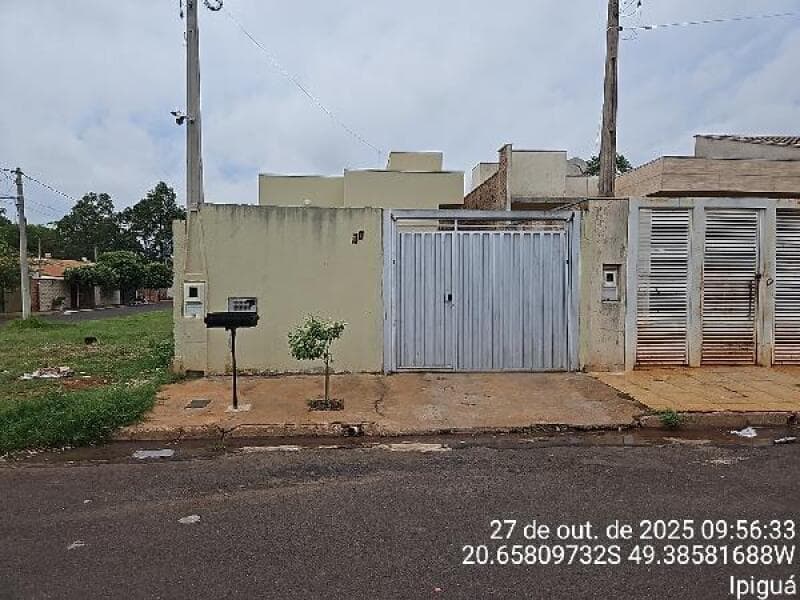 Casa em leilão em Ipiguá - SP, bairro Centro — LOTE 439 Casa
