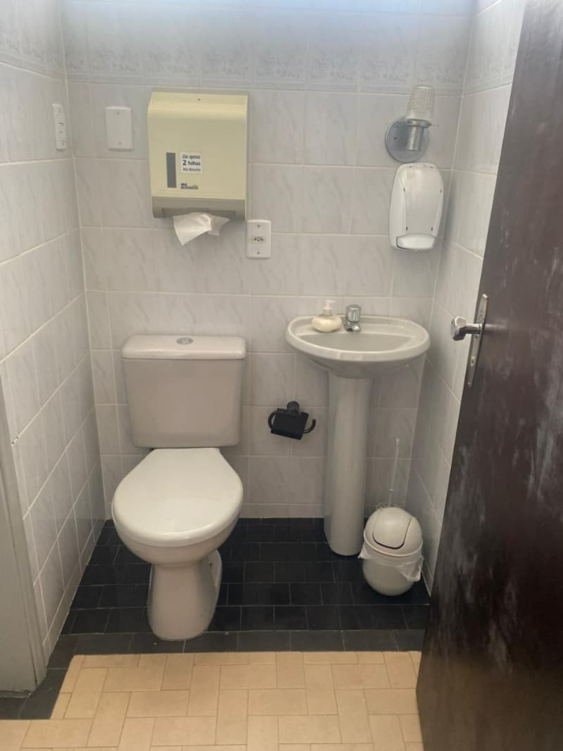 Foto 8 de 12: Casa em leilão em Jundiaí - SP, bairro Centro — LOTE 001 EXCELENTE CASA NO CENTRO DE JUNDIAÍ PODENDO SER USA PARA FINS COMERCIAL
