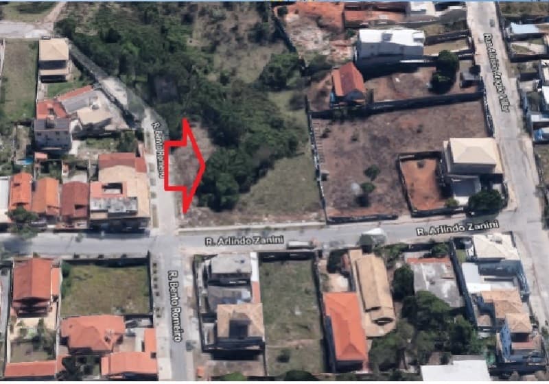 Terreno em leilão em Belo Horizonte - MG, bairro Trevo — LOTE 002 Lote 04 da quadra 38, com área de 1208,71m², localizado na Rua Bento Romero, Bairro Trevo.