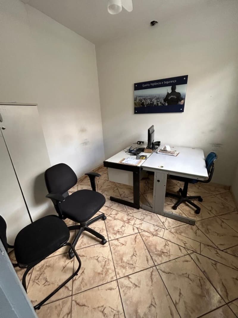 Foto 7 de 25: Casa em leilão em Belo Horizonte - MG, bairro Santa Branca — LOTE 001 CASA COM LOTE DE 360m² | 158,29m² CONSTRUÍDOS | SANTA BRANCA – BH/MG | DESOCUPADA