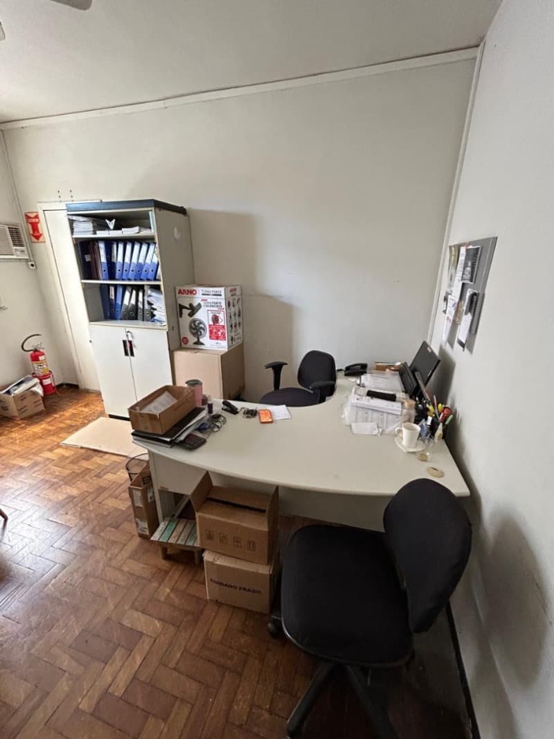 Foto 13 de 25: Casa em leilão em Belo Horizonte - MG, bairro Santa Branca — LOTE 001 CASA COM LOTE DE 360m² | 158,29m² CONSTRUÍDOS | SANTA BRANCA – BH/MG | DESOCUPADA