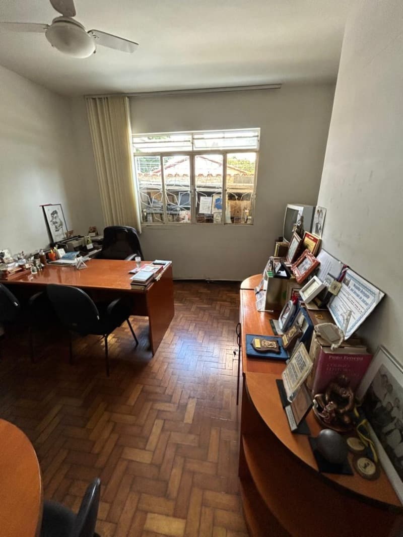 Foto 18 de 25: Casa em leilão em Belo Horizonte - MG, bairro Santa Branca — LOTE 001 CASA COM LOTE DE 360m² | 158,29m² CONSTRUÍDOS | SANTA BRANCA – BH/MG | DESOCUPADA