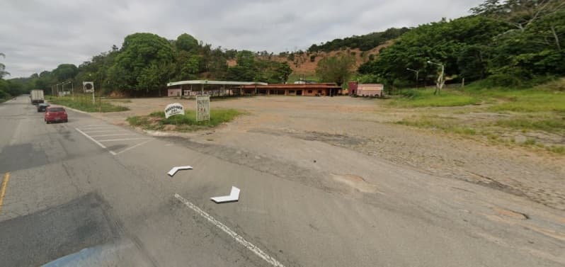 Foto 3 de 3: Area Rural em leilão em Teófilo Otoni - MG — LOTE 001 POSTO DE GASOLINA DESATIVADO I RESTAURANTE I BORRACHARIA I ÁREA DE 24.20 HÁ EM TEÓFILO OTON
